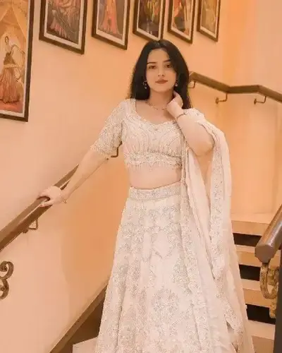 Escort Nahan